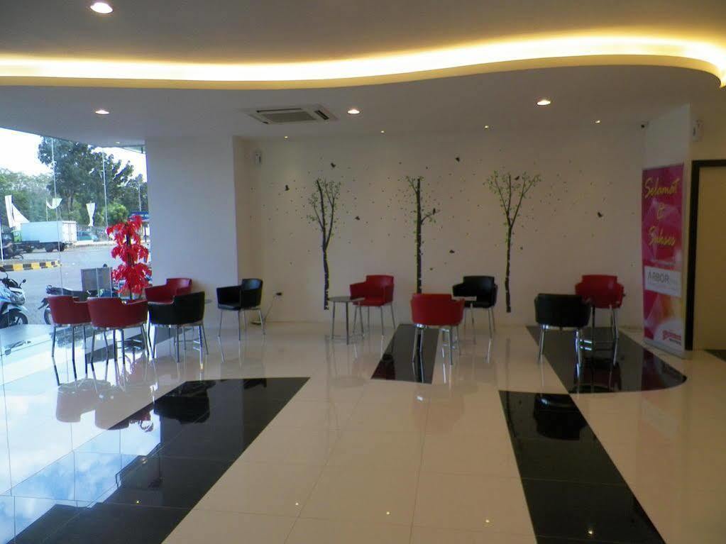 Arbor Biz Hotel Makassar Exterior foto